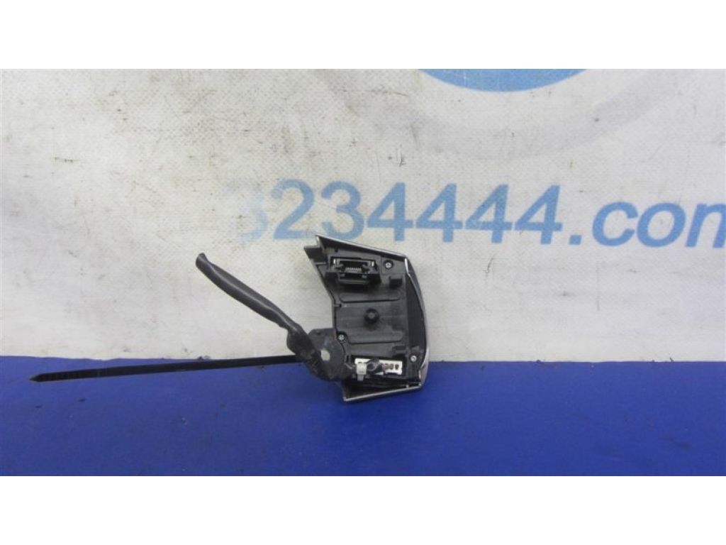 Кнопки руля SCION TC 04-10 - Фото 3