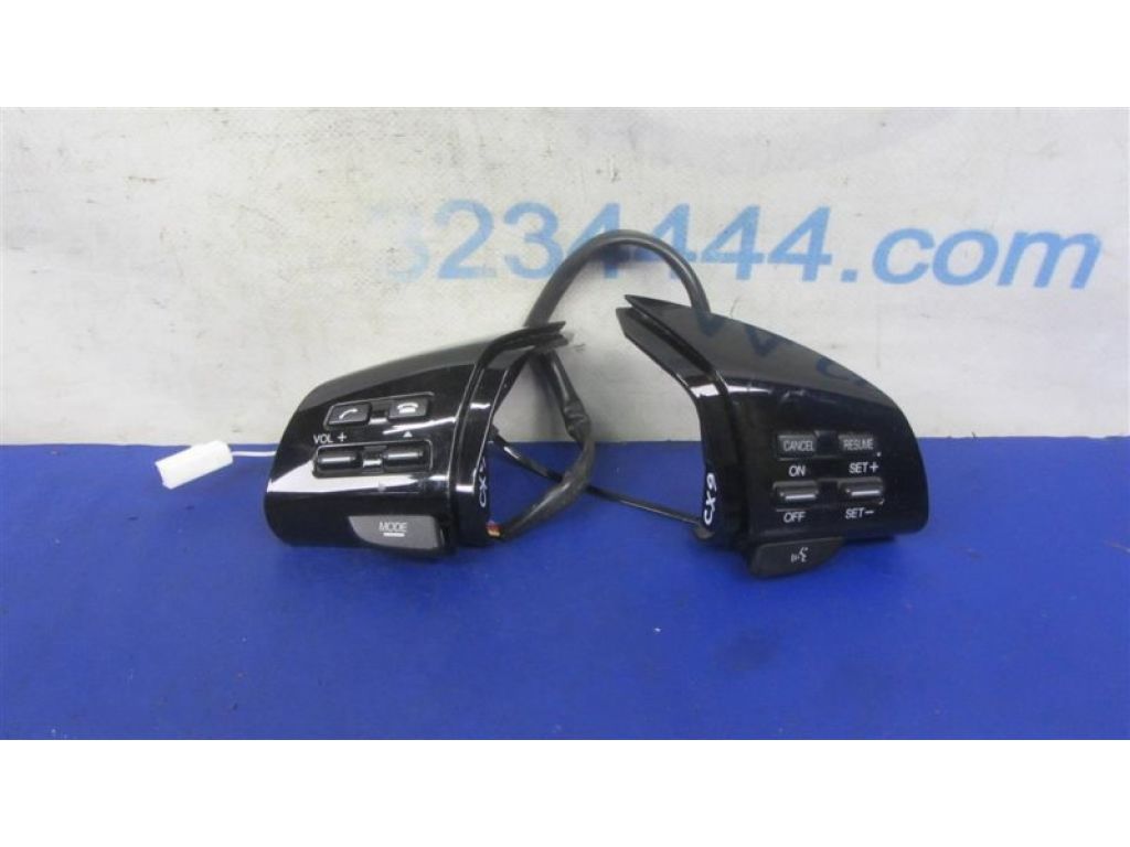 TD76-66-4M0A | Кнопки руля MAZDA CX-9 06-16