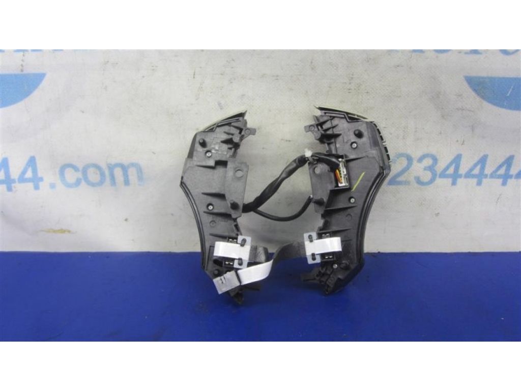 84250-07010-B0 | Кнопки на руль TOYOTA AVALON 05-12 - Фото 3