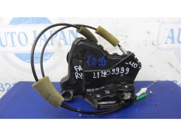 Замок двері передн. прав. TOYOTA CAMRY 40 06-11