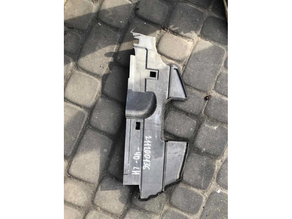 53293-33030 | Дефлектор радіатора передн. прав. TOYOTA CAMRY 40 06-11