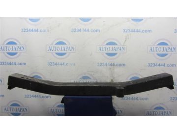 Підсилювач переднього бампера INFINITI G25/G35/G37/Q40 06-14