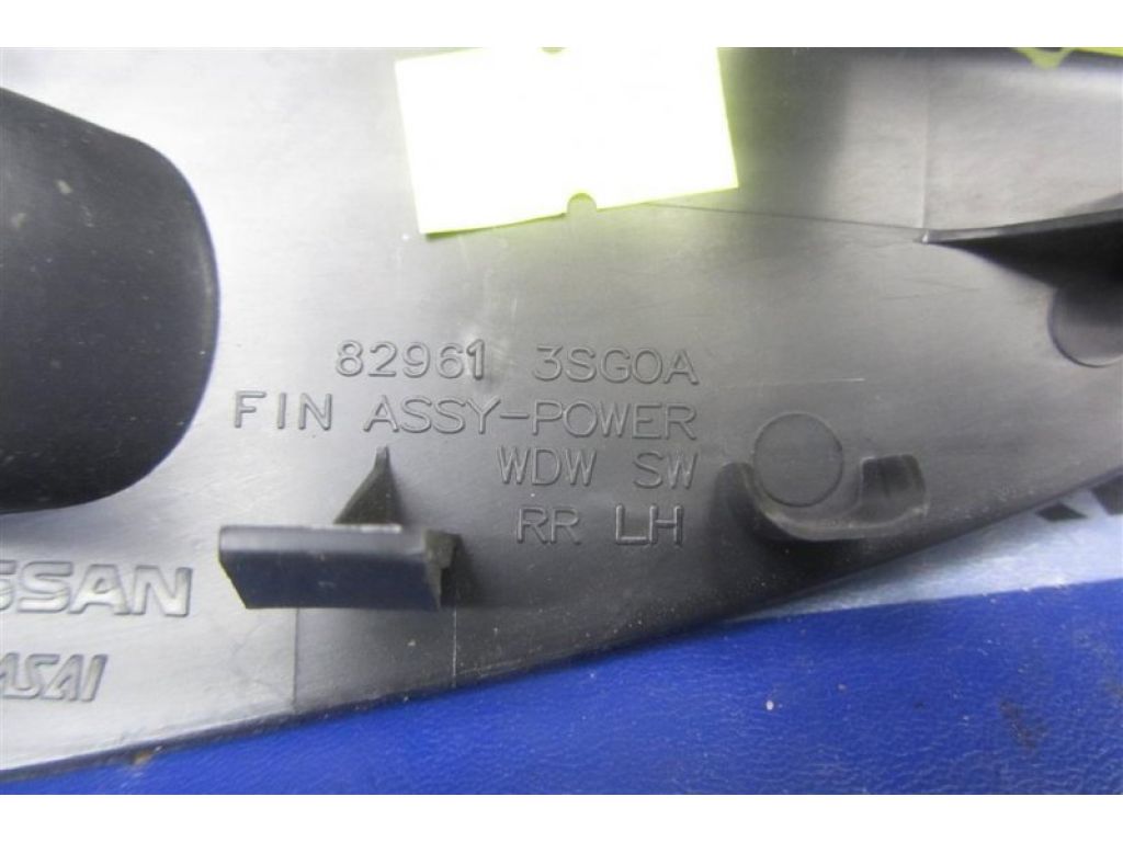 25411-1KL5A | Кнопка стеклоподъемника NISSAN SENTRA B17 12-21 - Фото 4
