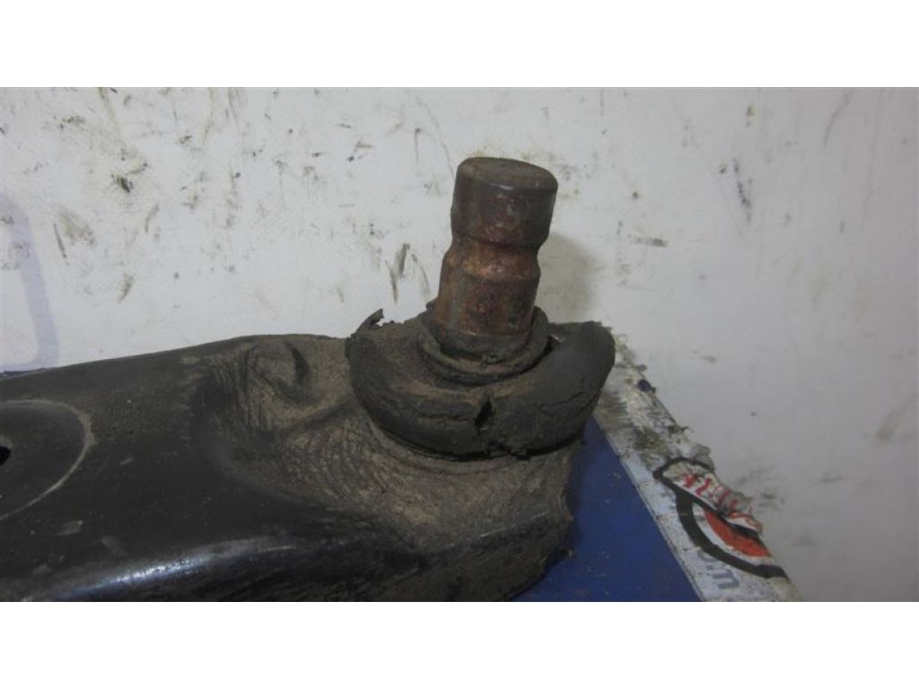 EH44-34-300 | Рычаг передней подвески нижний прав. MAZDA CX-7 06-12 - Фото 4