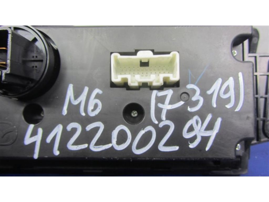 GS3L-61-190E | Блок управления печкой MAZDA 6 GH 07-12 - Фото 2