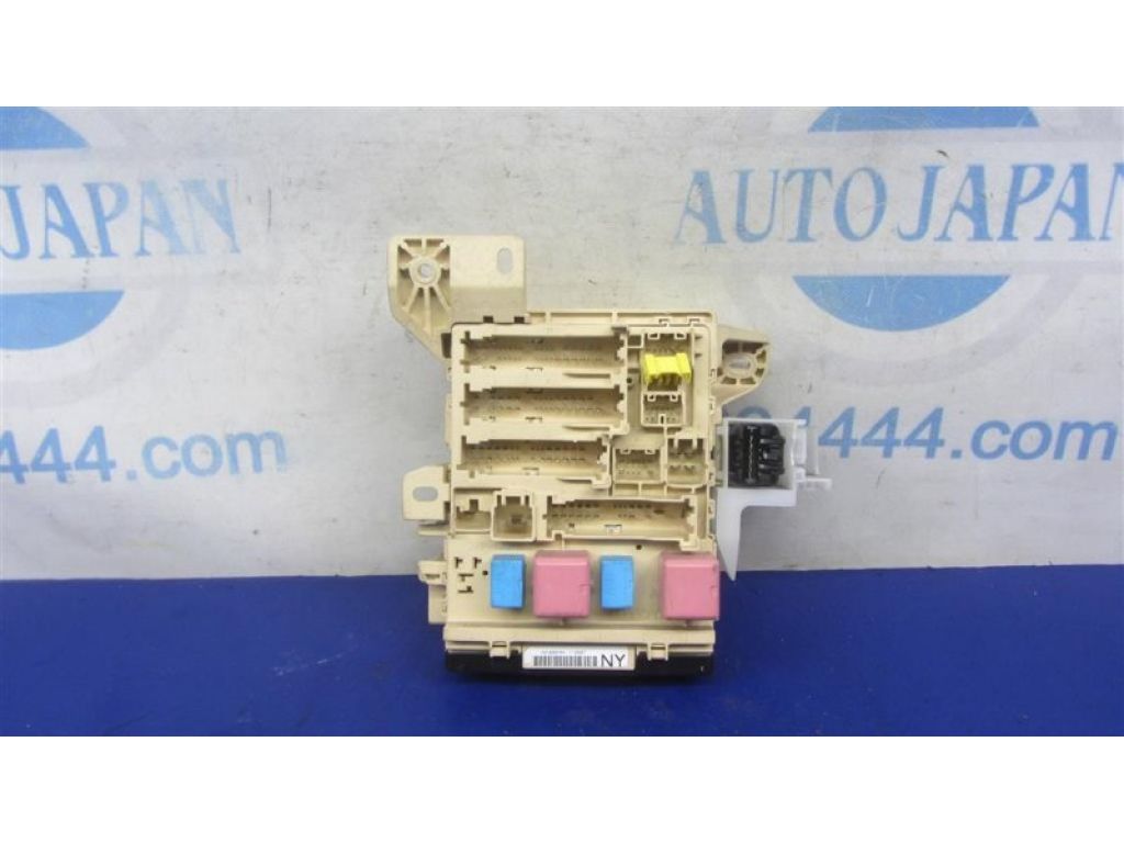 82730-06611 | Блок предохранителей салон TOYOTA CAMRY 40 06-11
