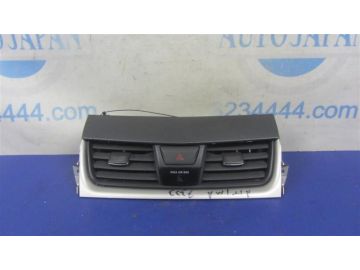 Дефлектор повітряний NISSAN ALTIMA L33 12-18