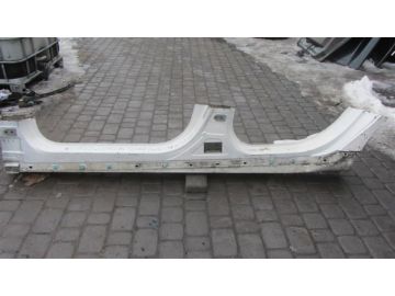 Стійка кузова середня лів. HYUNDAI SONATA YF 10-14