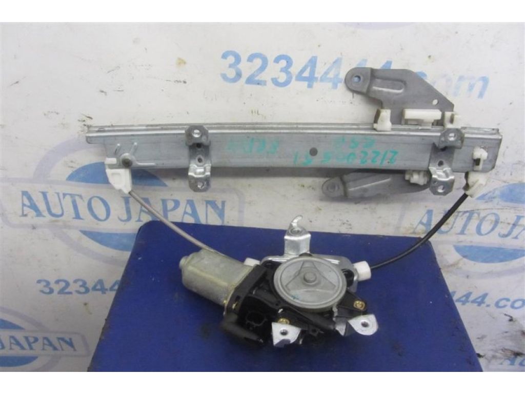 82720-CA000 | Склопідйомник задн. прав. NISSAN MURANO Z50 02-07