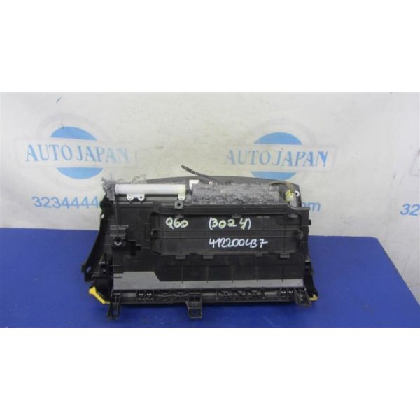 Бардачок INFINITI Q60 16-20 68500-4GF1A — 3