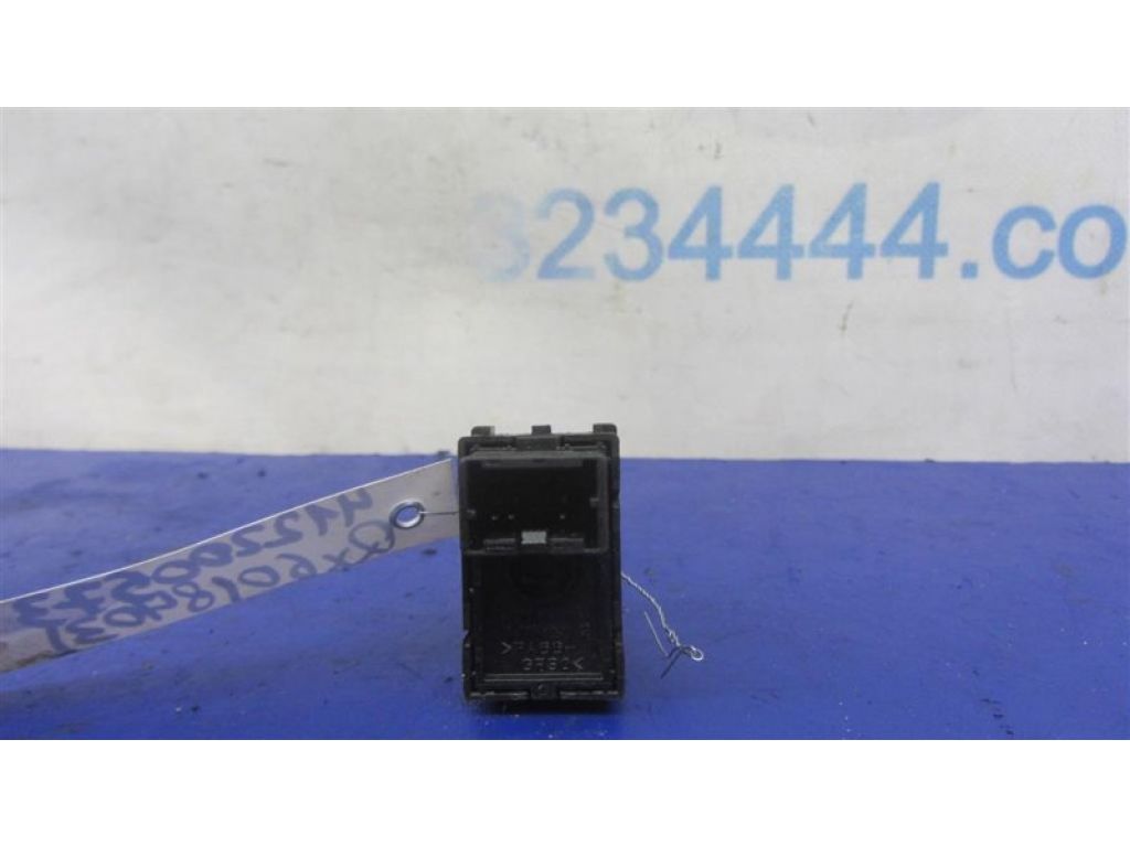 25500-1MA1C | Кнопка обігріву сидінь лів. INFINITI QX60/JX35 12-20 - Фото 3