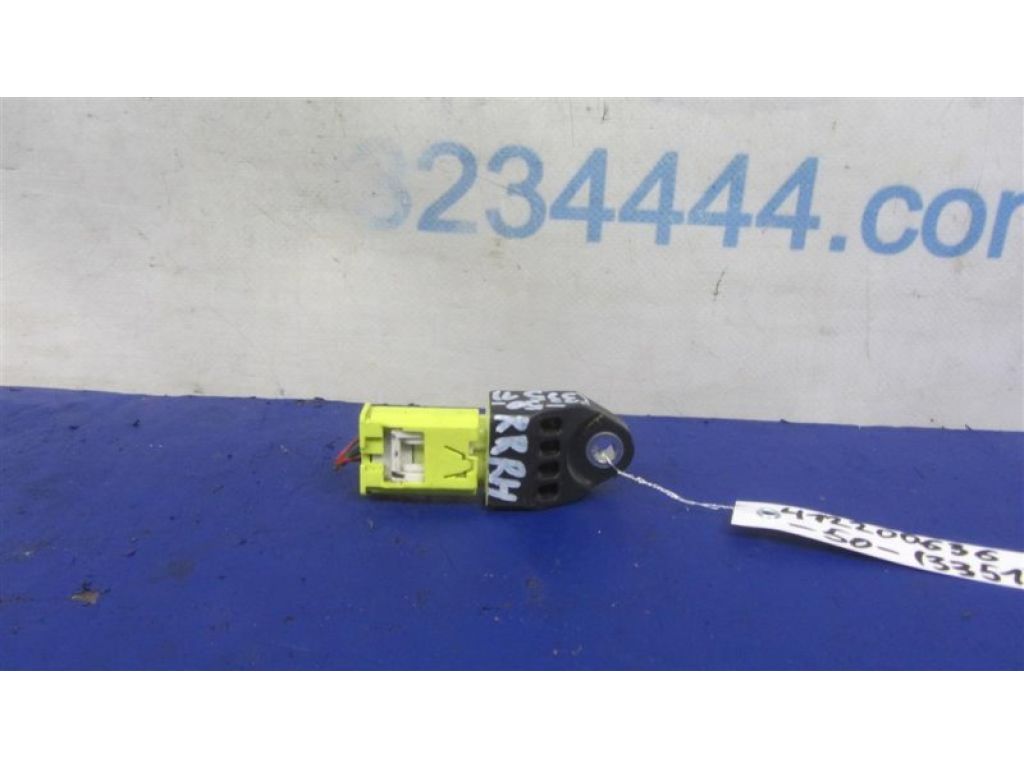 89831-06060 | Датчик удара задн. прав. TOYOTA CAMRY 50 12-15