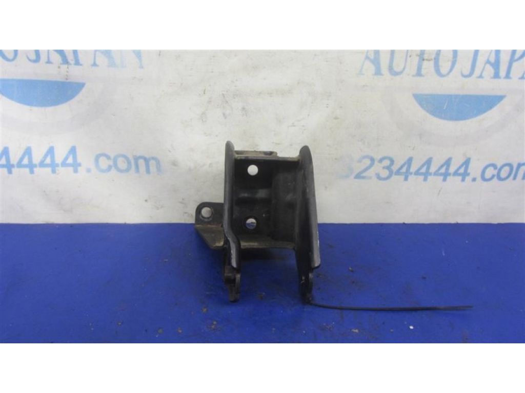 11761-80J00 | Кронштейн двигателя передн. SUZUKI SX4 06-13