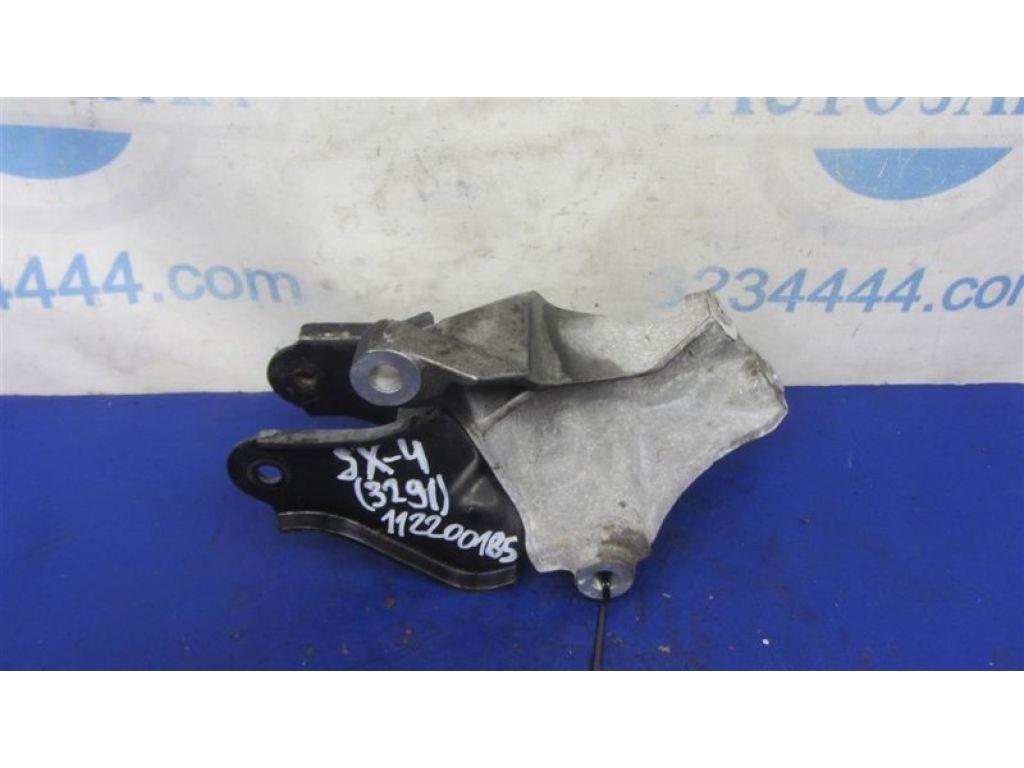 11740-80J00 | Кронштейн двигателя задн. SUZUKI SX4 06-13