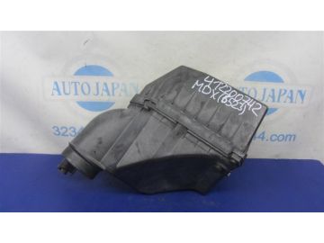 Корпус повітряного фільтра ACURA MDX (YD1) 00-06