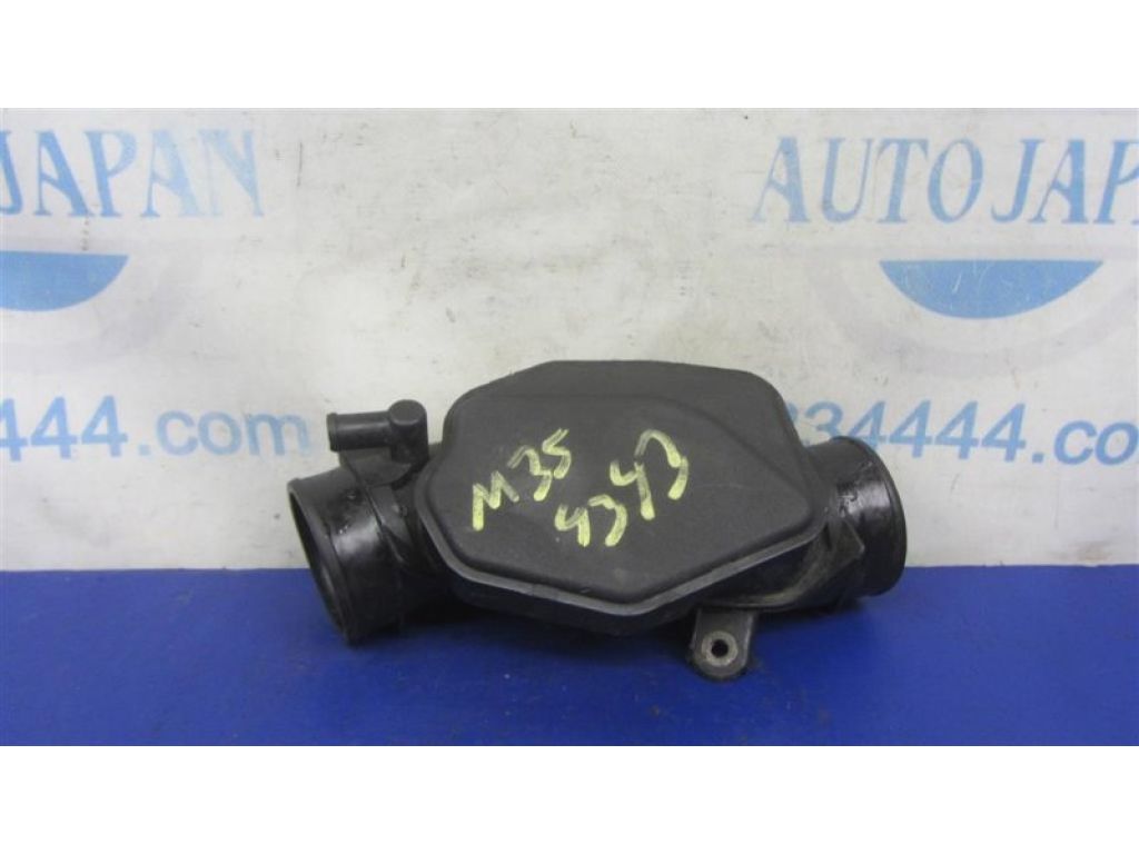 16576-EG000 | Патрубок воздушного фильтра INFINITI M35/M45 04-10