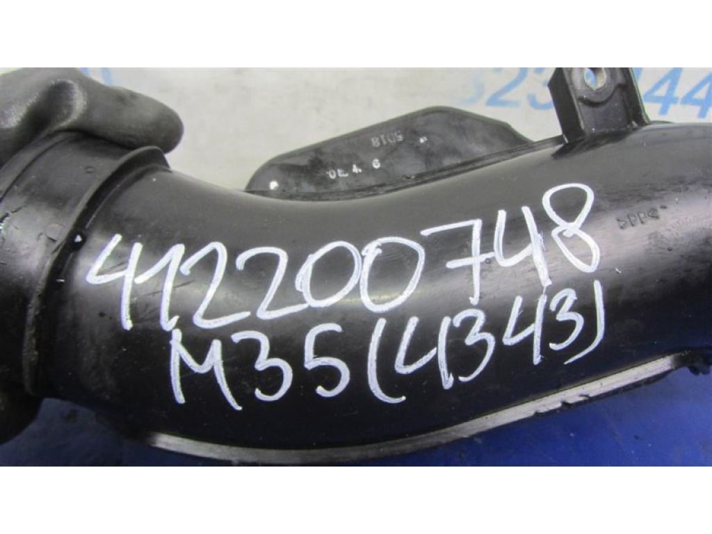 16576-EG000 | Патрубок воздушного фильтра INFINITI M35/M45 04-10 - Фото 2