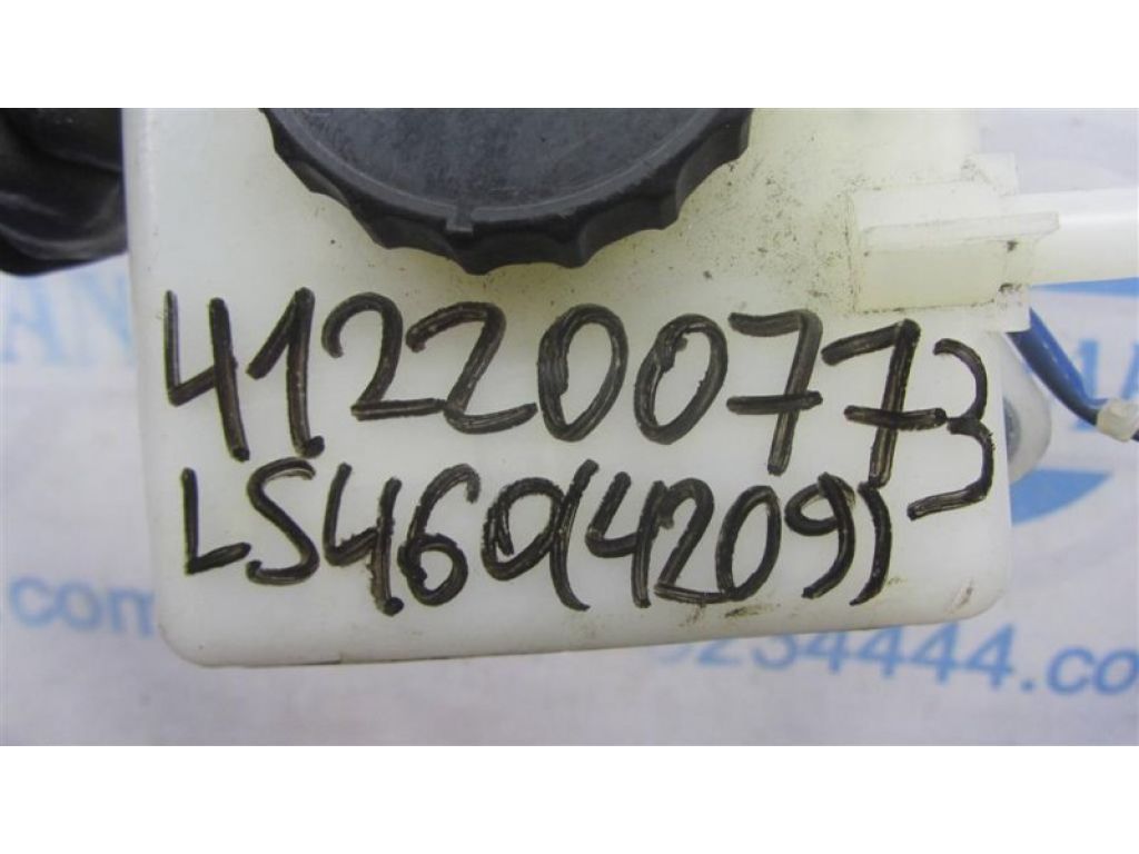 47220-50230 | Бачок главного тормозного цилиндра LEXUS LS460 06-12 - Фото 2