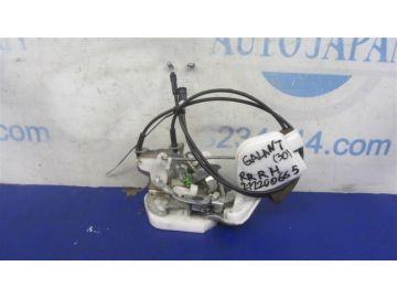 Замок двери задн. прав. MITSUBISHI GALANT 03-12