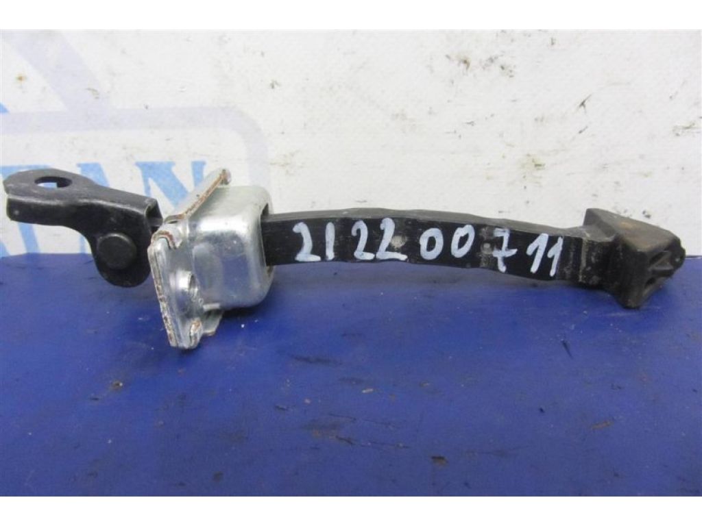 BBM458270C | Обмежувач дверей передн. лів. MAZDA 3 BL 09-13 - Фото 2