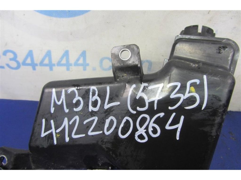 PE07-13-195C | Резонатор воздушного фильтра MAZDA 3 BL 09-13 - Фото 2