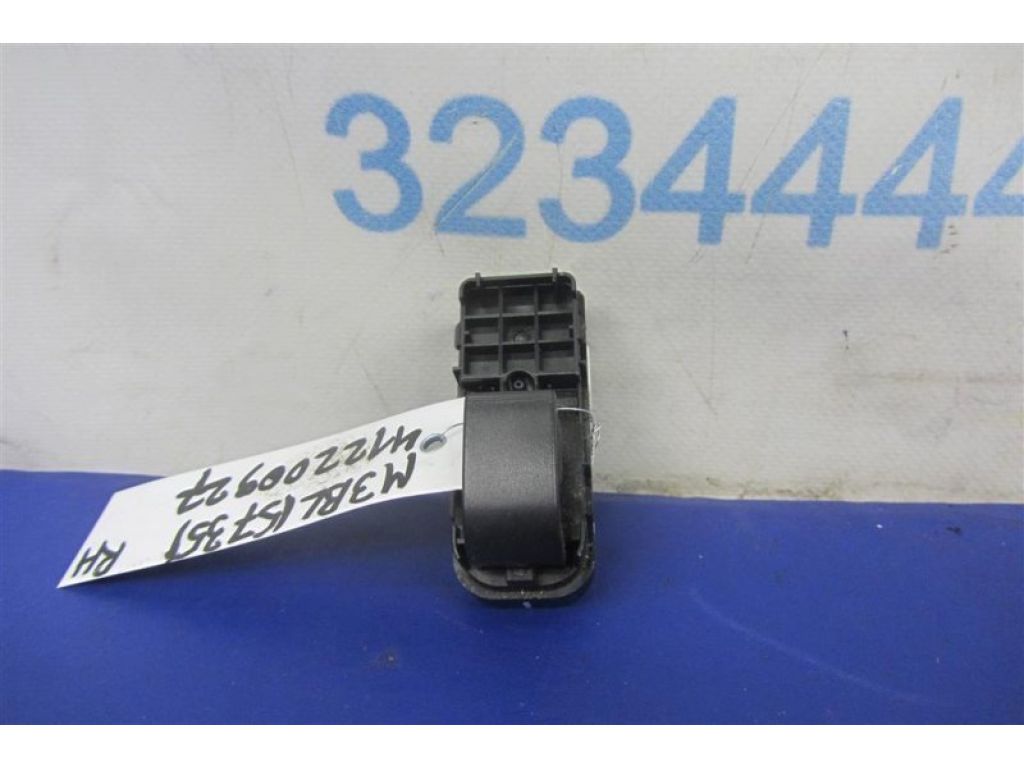 BBM2-66-370 | Кнопка стеклоподъемника задн. прав. MAZDA 3 BL 09-13