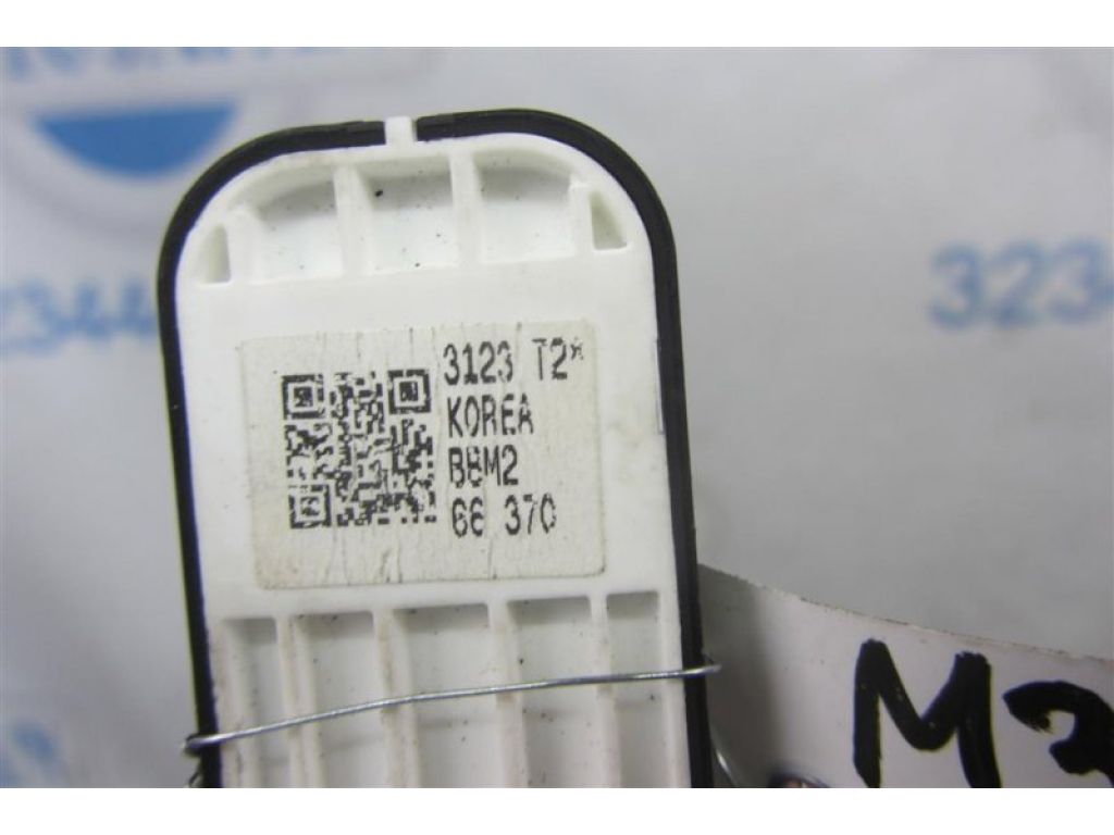 BBM2-66-370 | Кнопка стеклоподъемника задн. MAZDA 3 BL 09-13 - Фото 4