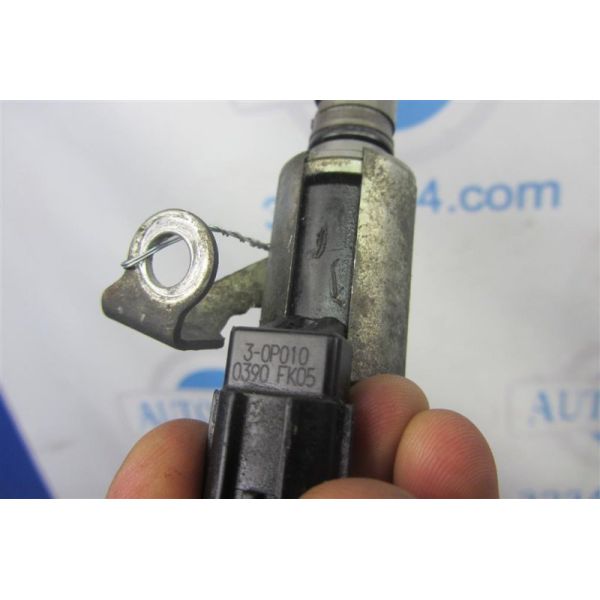 Клапан зміни фаз ГРМ правий TOYOTA TUNDRA 99-06 15330-31010 — 4