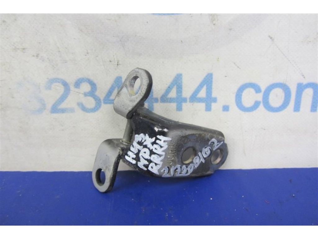 Петля двері нижня задн. прав. ACURA MDX (YD2) 06-13