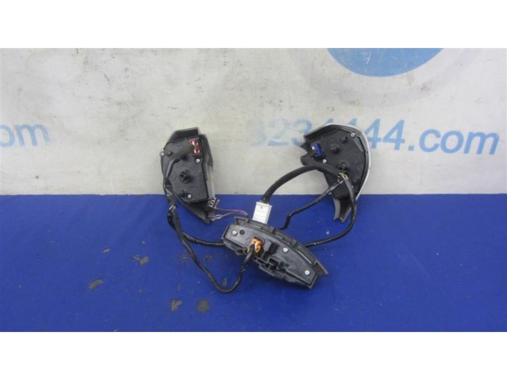8701A087 | Кнопки на руль MITSUBISHI OUTLANDER XL 05-13 - Фото 3