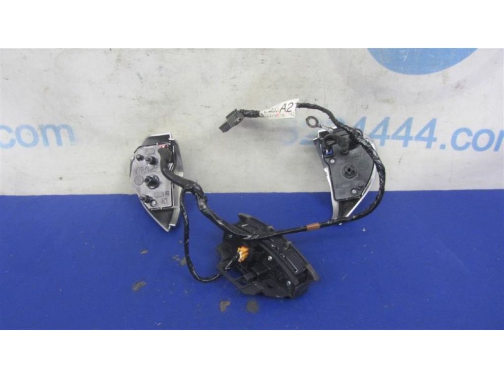 8701A087 | Кнопки на руль MITSUBISHI OUTLANDER XL 05-13 - Фото 3