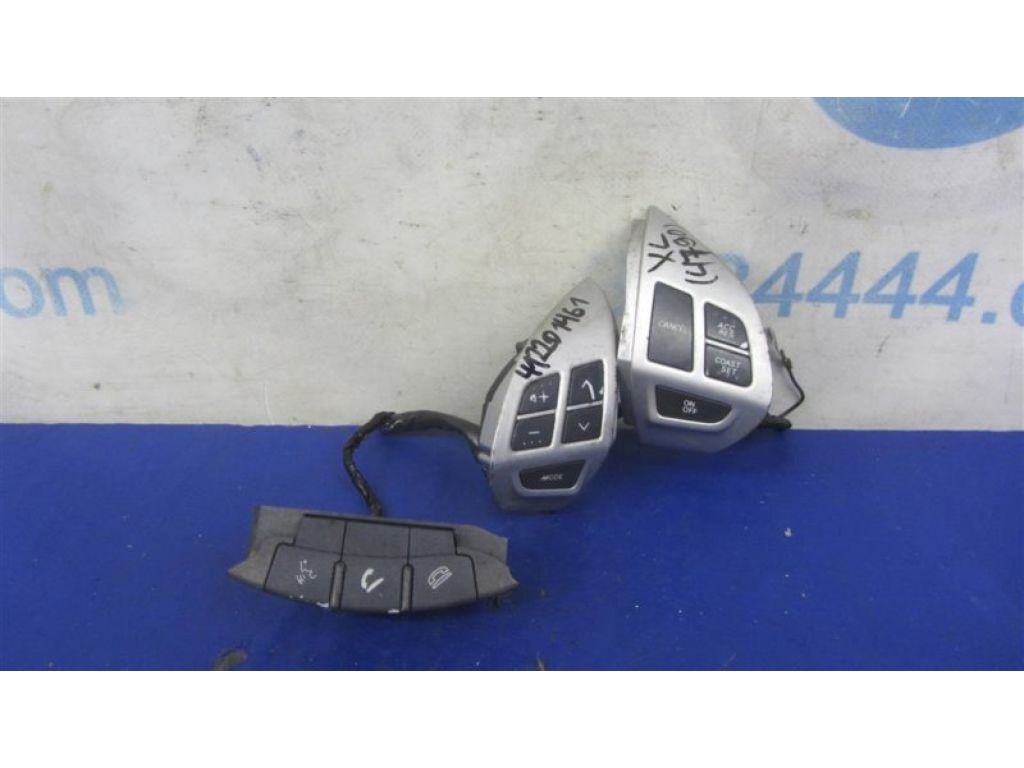 8701A087 | Кнопки на руль MITSUBISHI OUTLANDER XL 05-13