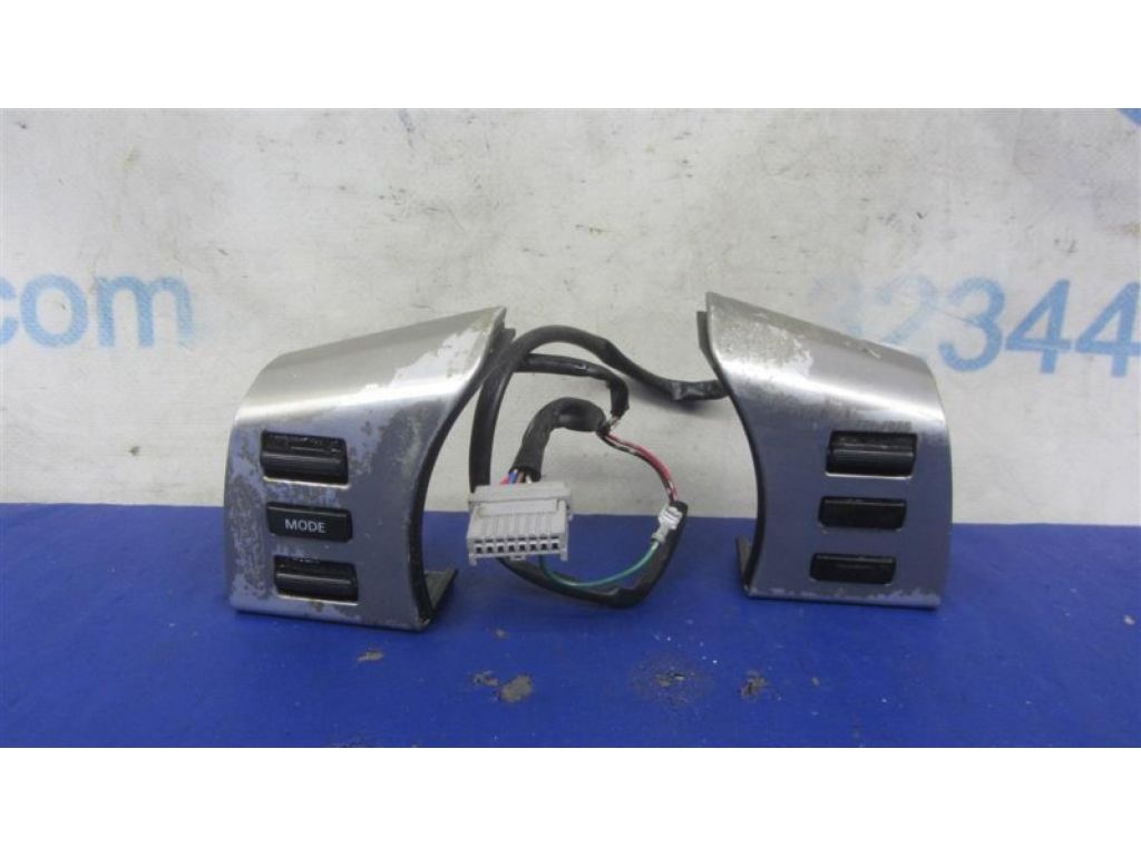 25550-CG000 | Кнопки на руль INFINITI FX S50 03-08