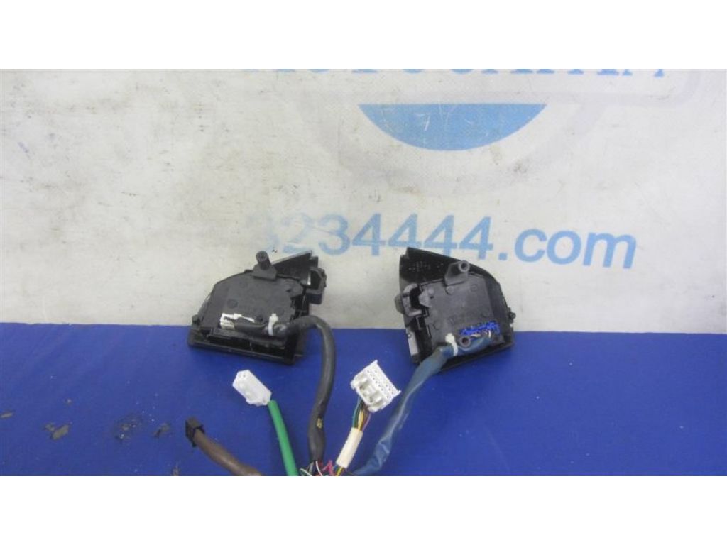 EH50-66-4M0 | Кнопки на руль MAZDA CX-7 06-12 - Фото 3