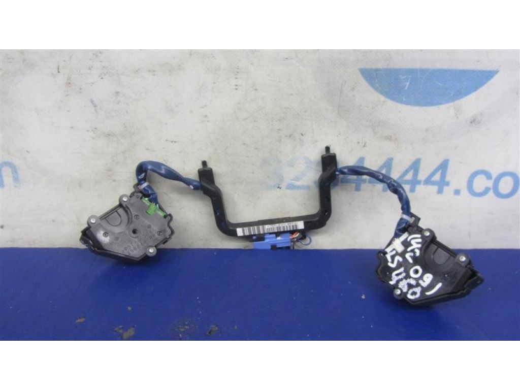 84240-50050 | Кнопки руля LEXUS LS460 06-12 - Фото 3