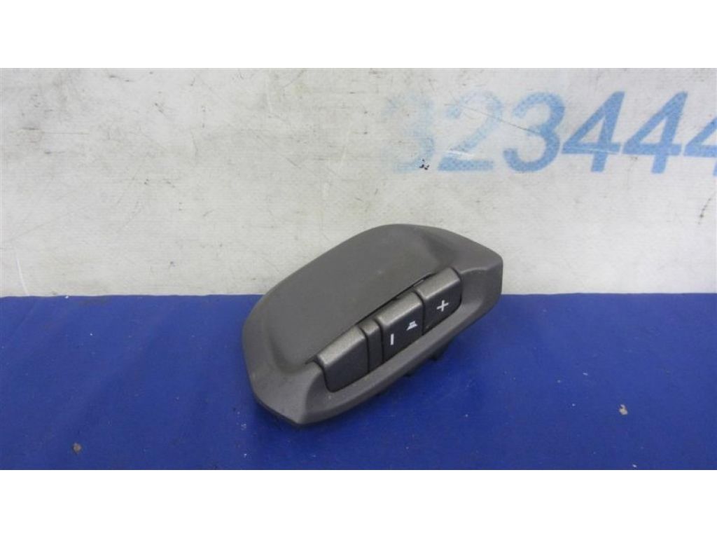 86174-50080-E0 | Кнопки руля лів. LEXUS LS460 06-12