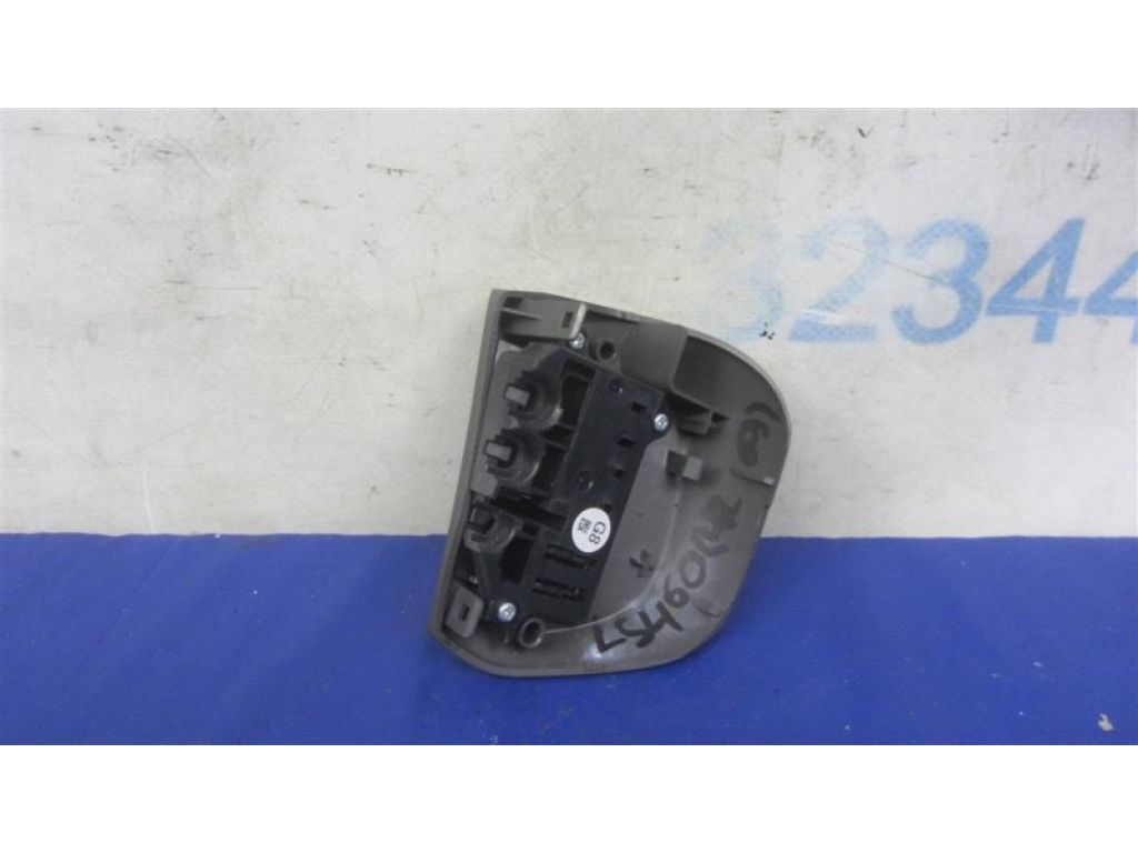 86174-50080-E0 | Кнопки руля лів. LEXUS LS460 06-12 - Фото 3