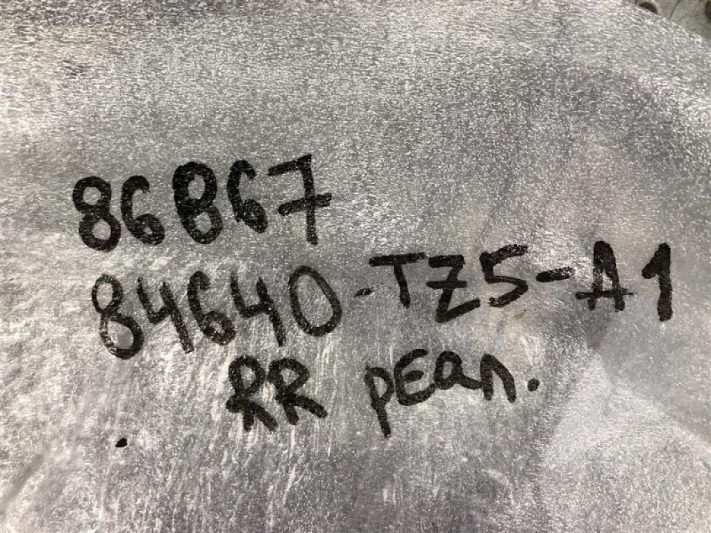 84675-TZ5-A11ZC | Накладка на поріг багажника ACURA MDX (YD3) 13-21 - Фото 2