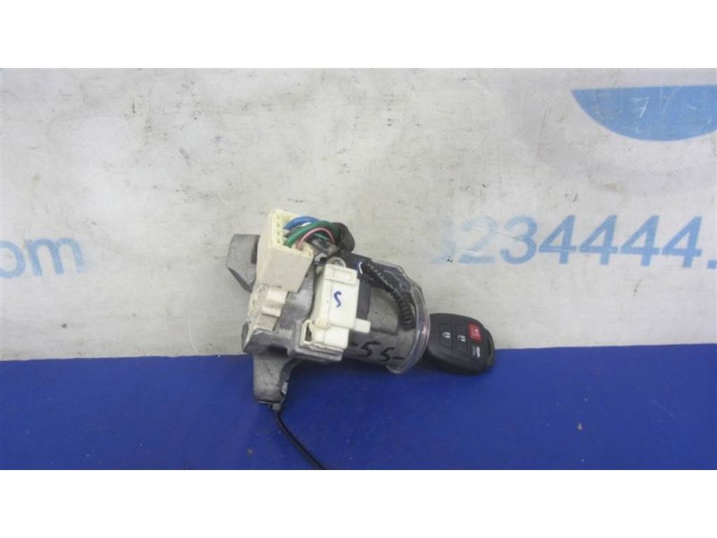 69057-0R050 | Замок запалювання TOYOTA CAMRY 55 14-17