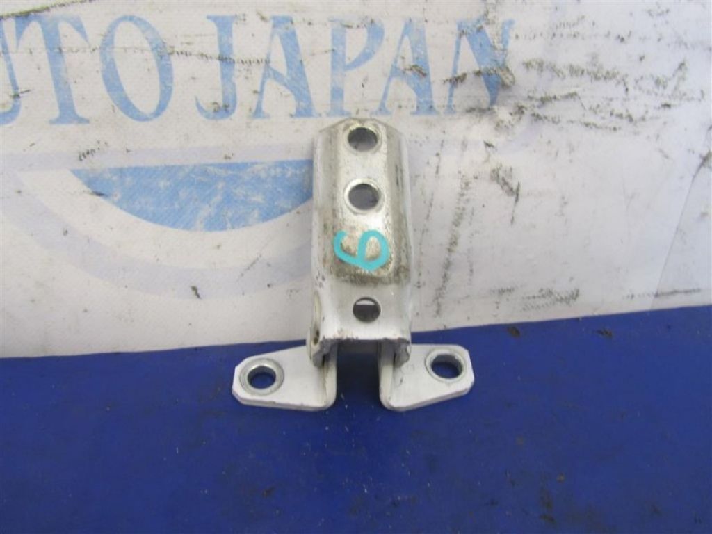 5702A005 | Петля двері верхня передн. лів. MITSUBISHI LANCER X 10 07-15 - Фото 2