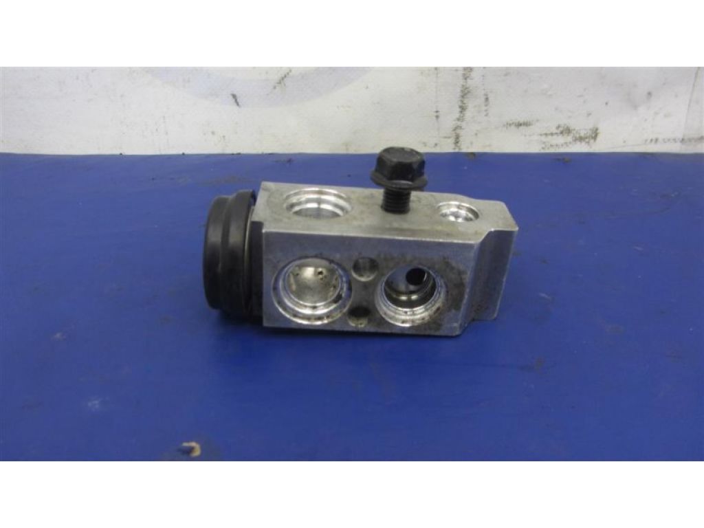 97626-C8200 | Клапан кондиционера HYUNDAI TUCSON TL 15-20