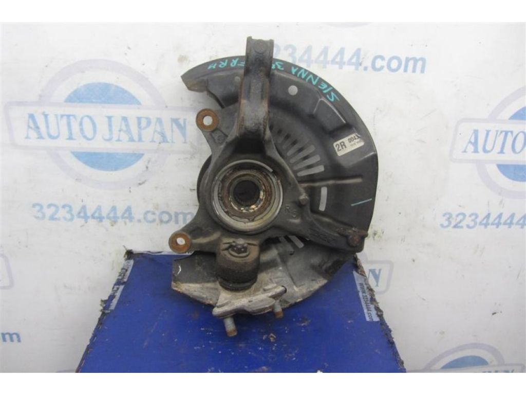 43211-08030 | Кулак поворотний передн. прав. TOYOTA SIENNA 11-16
