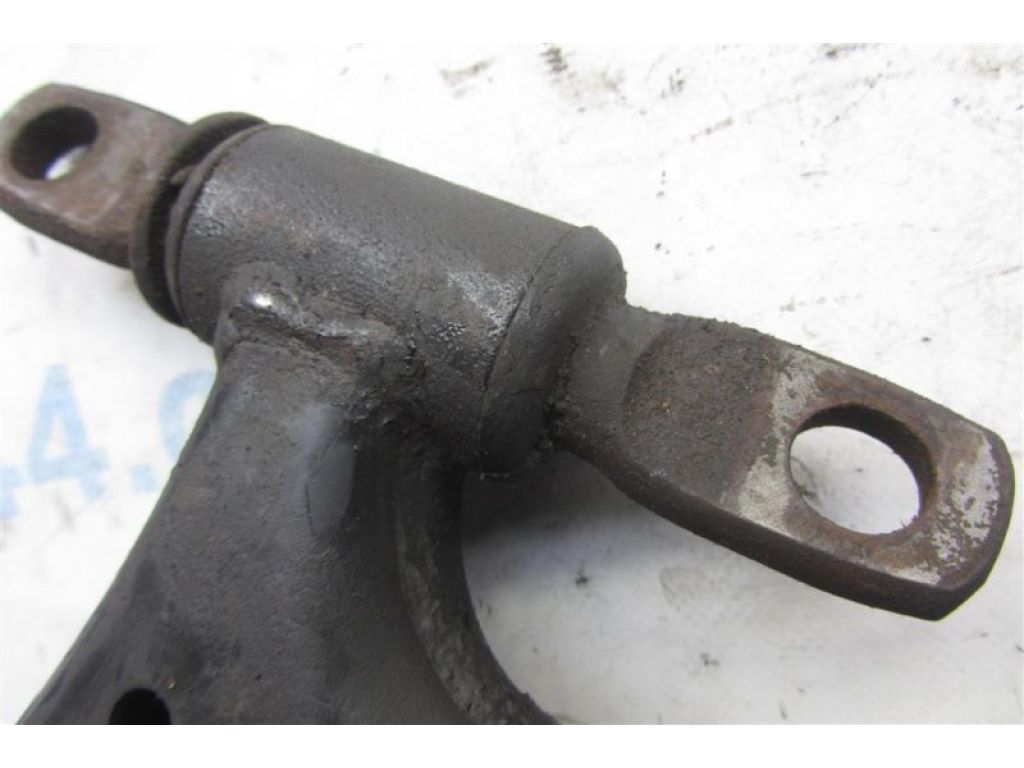 48068-06100 | Важіль передньої підвіски нижній прав. TOYOTA AVALON 05-12 - Фото 4