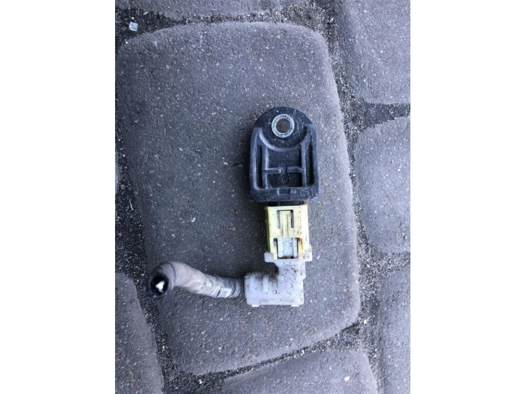 89173-79025 | Датчик удара лев. TOYOTA PRIUS - 30 09-17