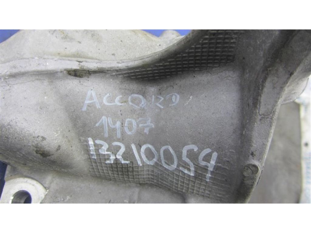 50610-T2F-A01 | Кронштейн двигателя задн. лев. HONDA ACCORD CR 13-18 - Фото 2