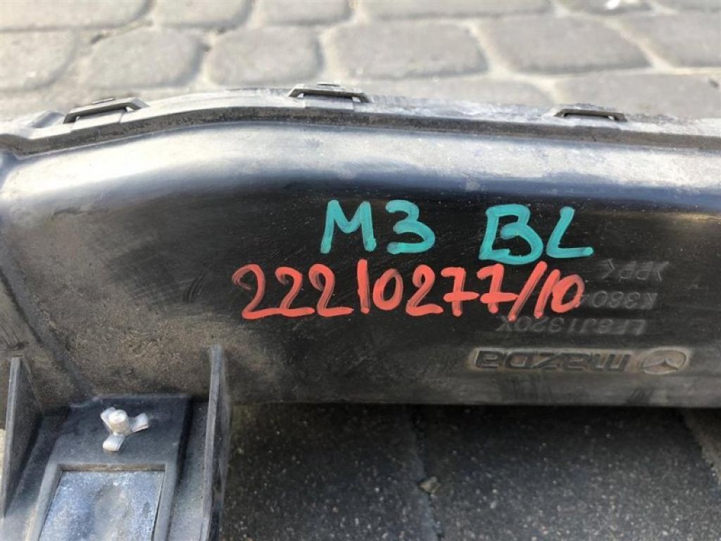 LF8J-13-20X | Воздухозаборник MAZDA 3 BL 09-13 - Фото 2