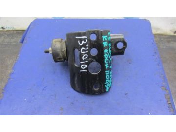 Кронштейн двигуна задн. LEXUS CT200 11-17
