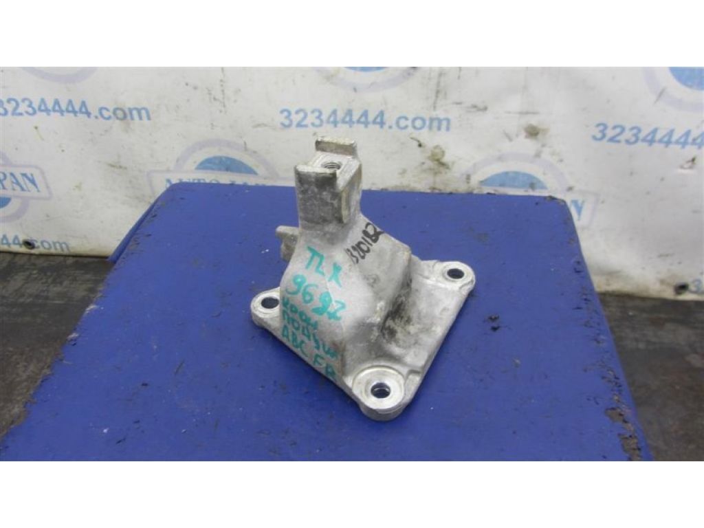 50630-TZ3-A01 | Кронштейн двигуна передн. ACURA TLX 14-17