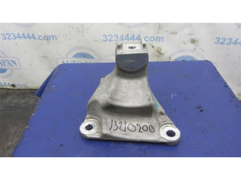 50630-TA1-A00 | Кронштейн двигуна передн. ACURA RDX 12-19