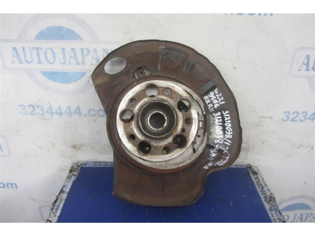 A 211 981 02 27 | Маточина колеса задн. прав. MERCEDES S-CLASS W221 06-13